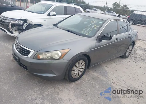 2010 Honda Accord 2.4 Lx z USA, uszkodzony, nr VIN 1HGCP2F34AA100413